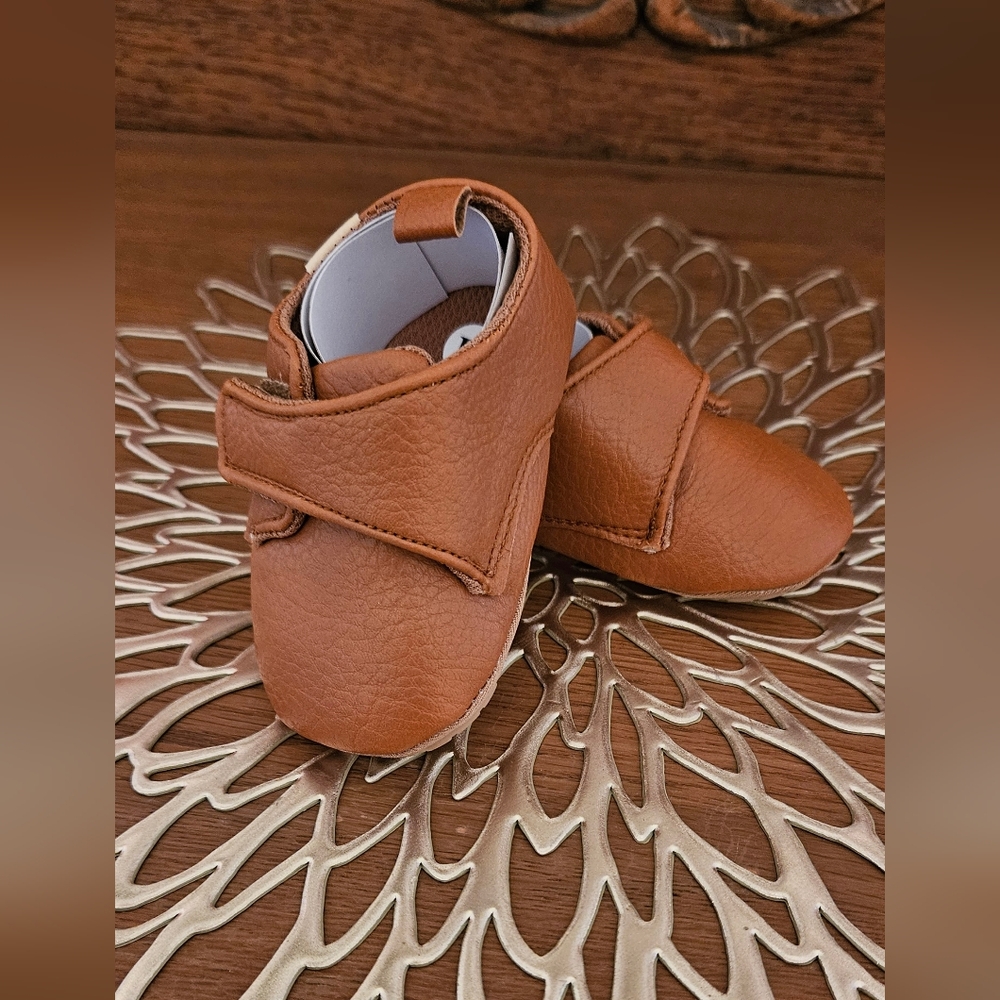 Soft Bottom Infant Shoes Size 11 (0-6Months)  New in package.